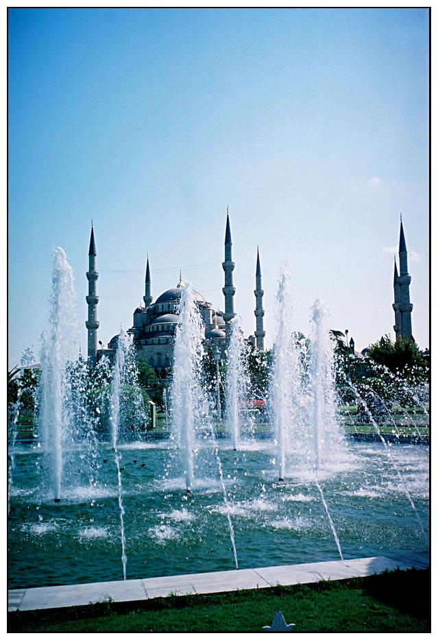 The Blue Mosque by cenumesimplu