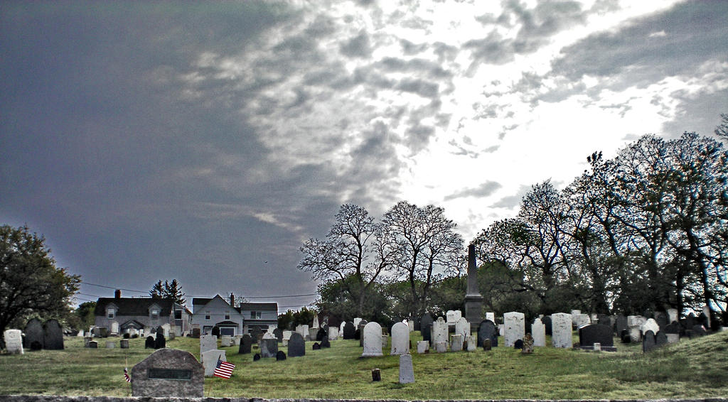 http://fc08.deviantart.com/fs25/i/2008/148/f/8/Cemetery_by_Howlitzer.jpg